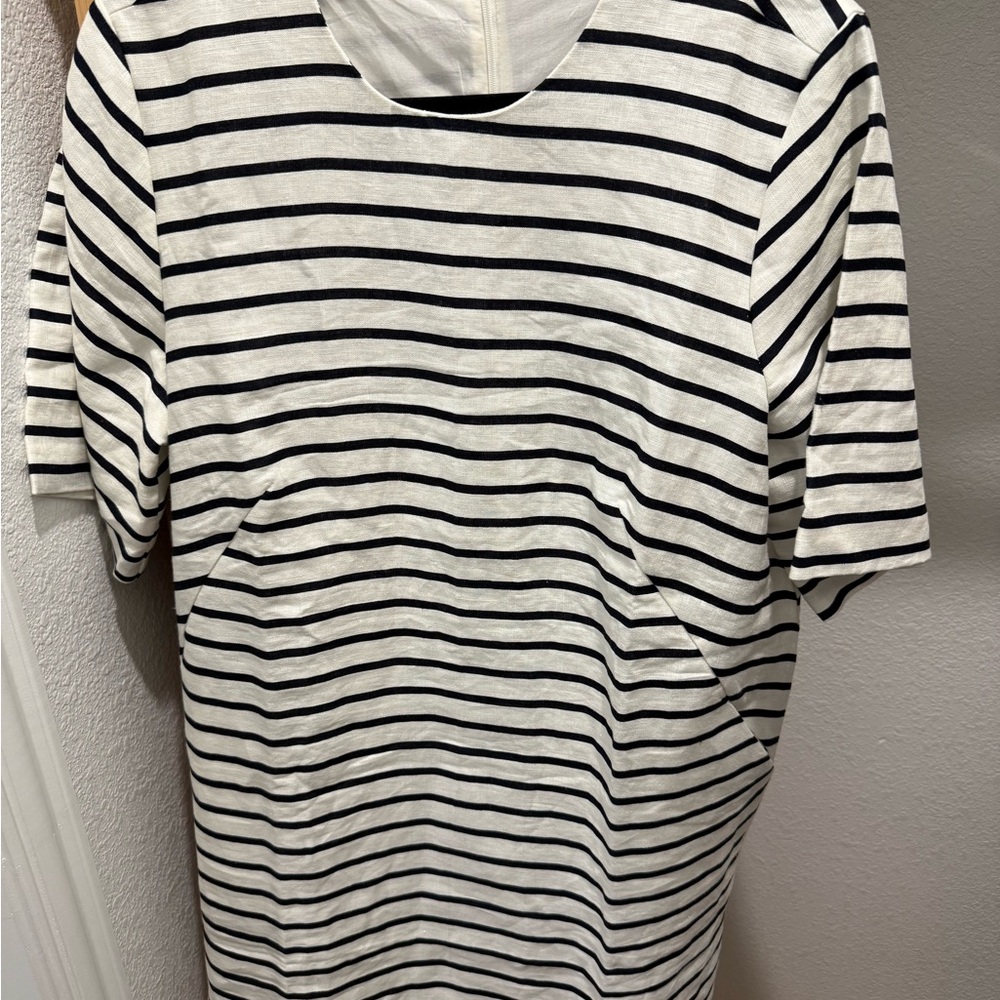 Banana Republic Linen Dress in in Black/White